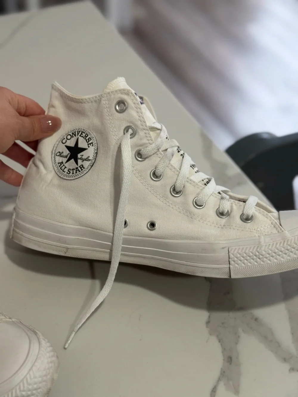 Lakers Converse White & Purple Men’s High-Top Sneakers - Picture 10 of 15